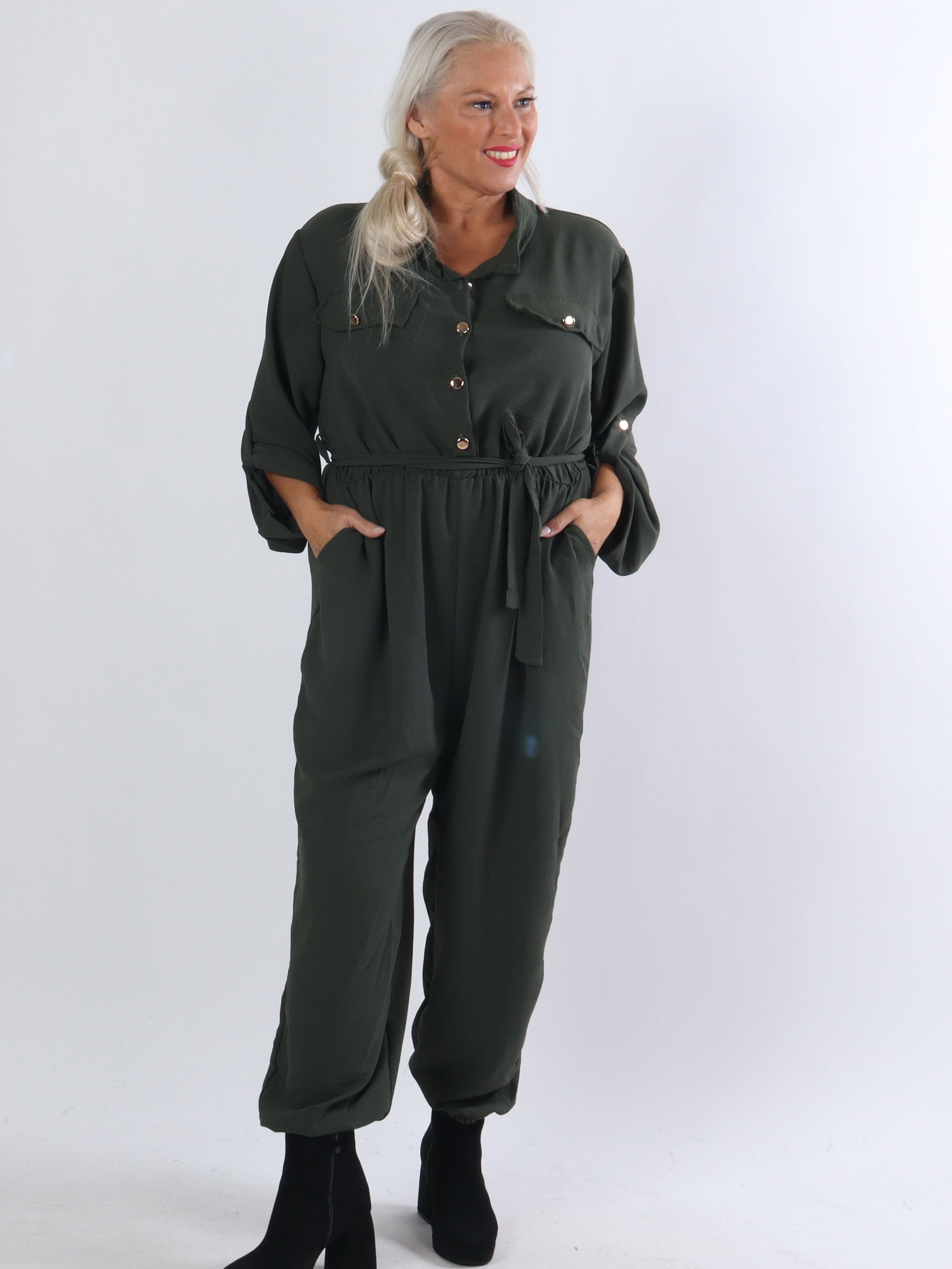 Malina Sleeve - Buksedragt med guld knapper